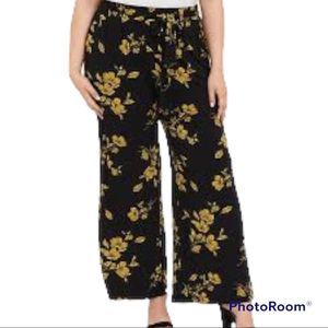 Torrid Black Yellow Floral Stretch Knit Wide Leg Pants 1X EUC